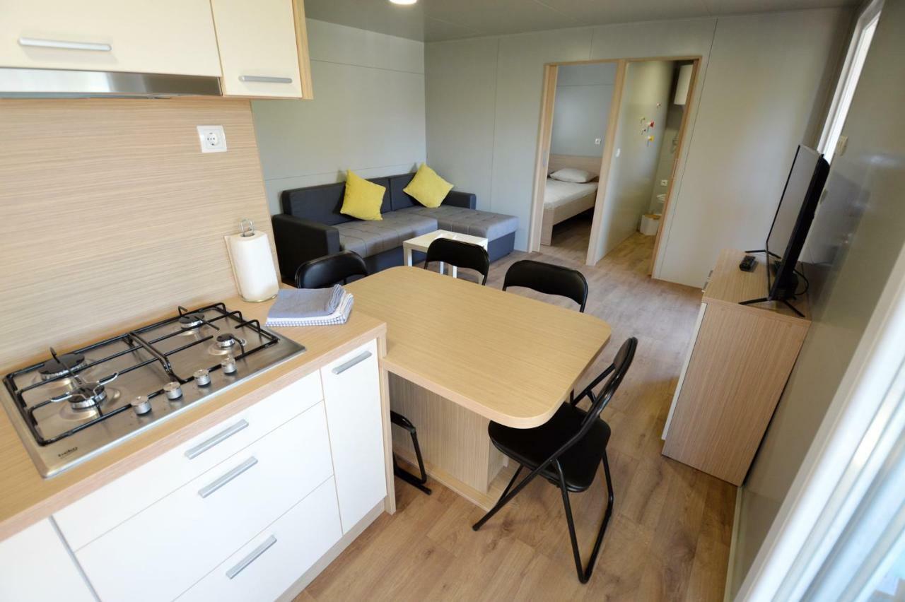 Mobile Home Cvita Betina  Exterior photo